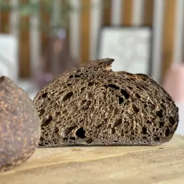 Big Photo of Scalded Wheat Bread with Red Malt