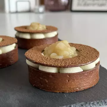 Chocolate-Pear Mini Tart photo 1