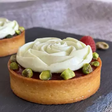 Pistachio-Raspberry Mini Tart photo 9